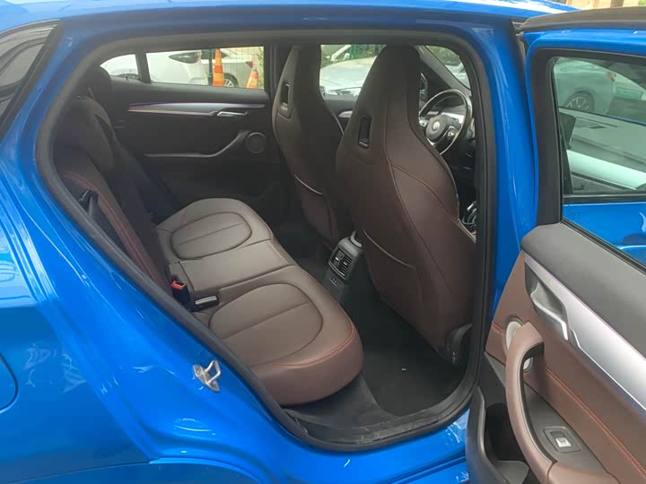 Фото 12 - BMW X2