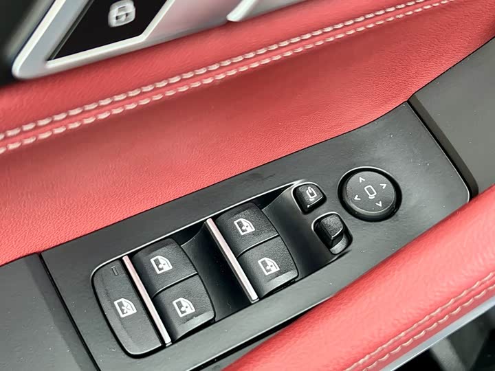 Фото 10 - BMW X6