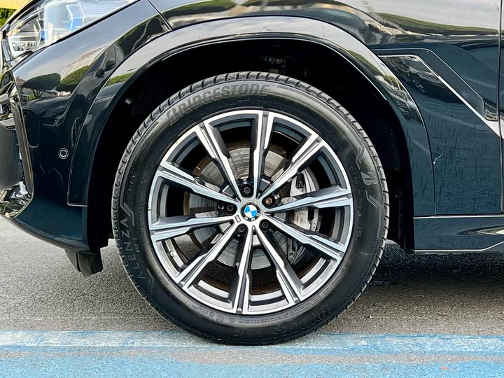 Фото 24 - BMW X6