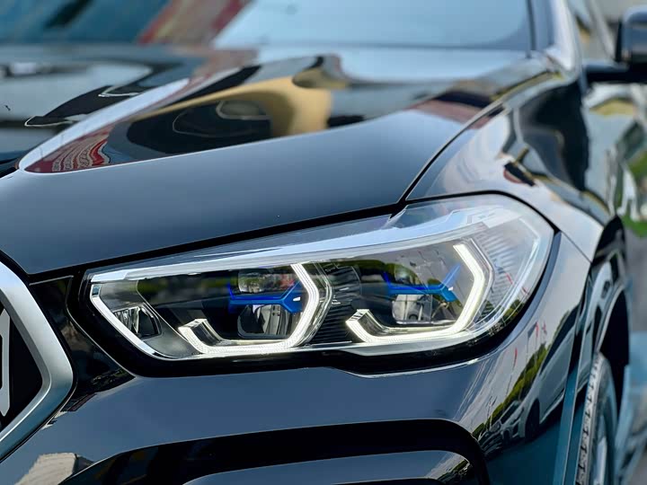 Фото 25 - BMW X6