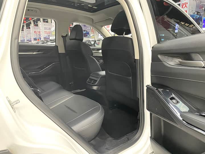 Фото 16 - Haval H6