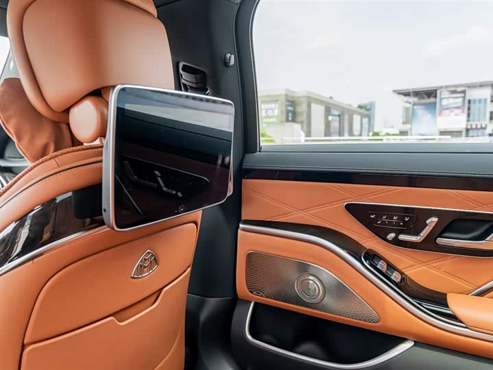 Фото 12 - Mercedes-Benz Maybach S-Class