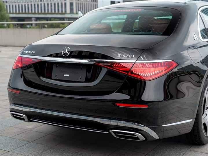 Фото 18 - Mercedes-Benz Maybach S-Class