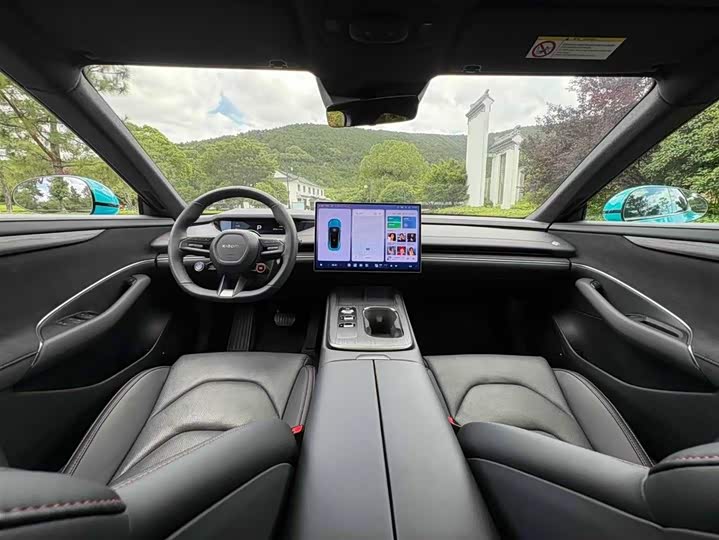 Фото 6 - Xiaomi SU7