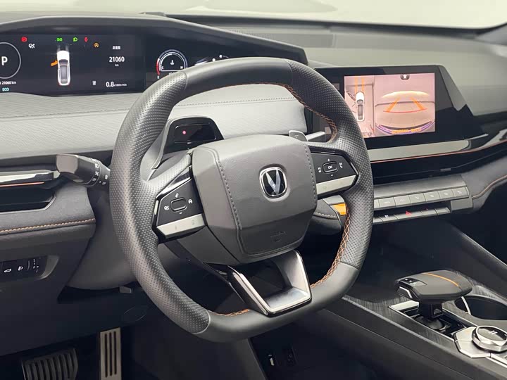 Фото 17 - Changan UNI-V