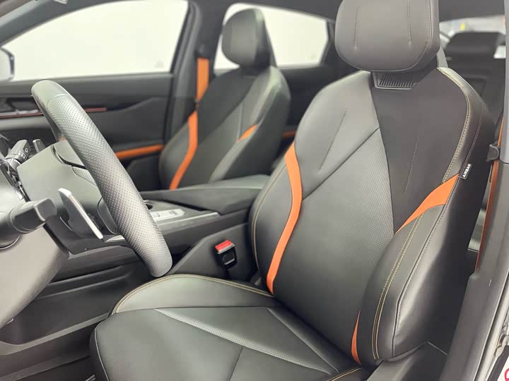 Фото 21 - Changan UNI-V