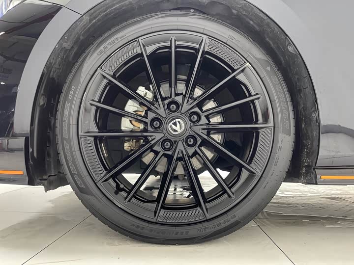 Фото 7 - Changan UNI-V