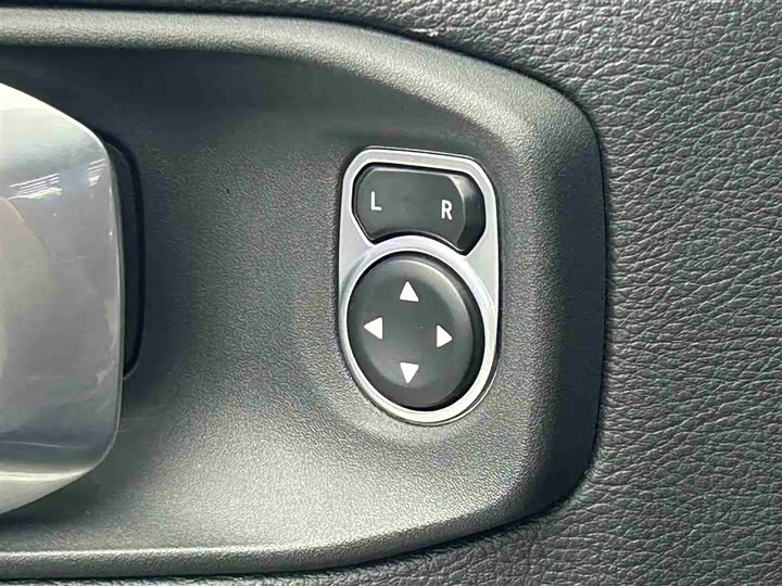 Фото 15 - Jeep Gladiator