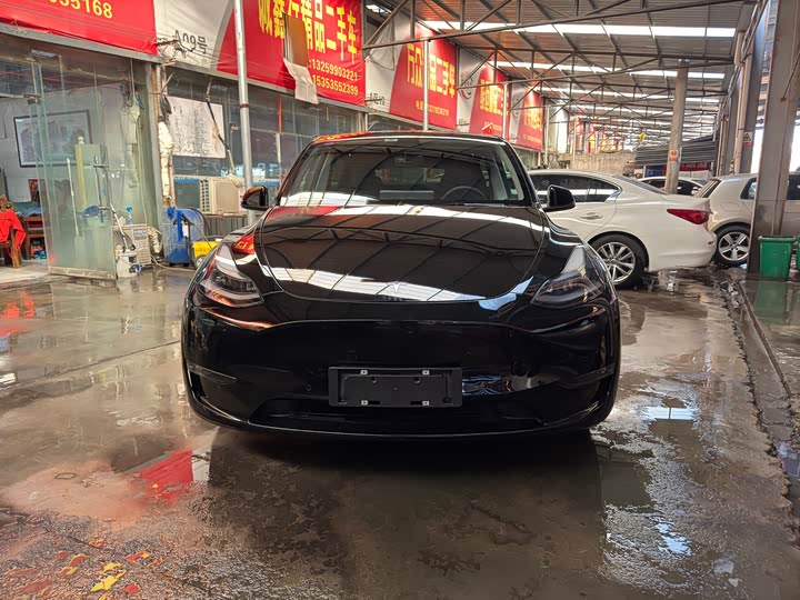 Фото 2 - Tesla Model Y