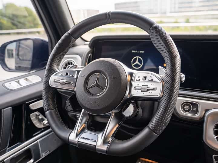 Фото 8 - Mercedes-Benz G-Class AMG