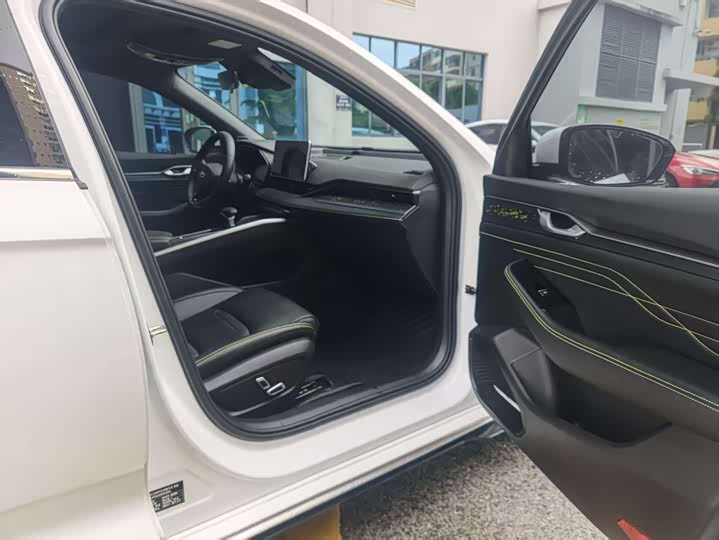 Фото 12 - Geely Preface