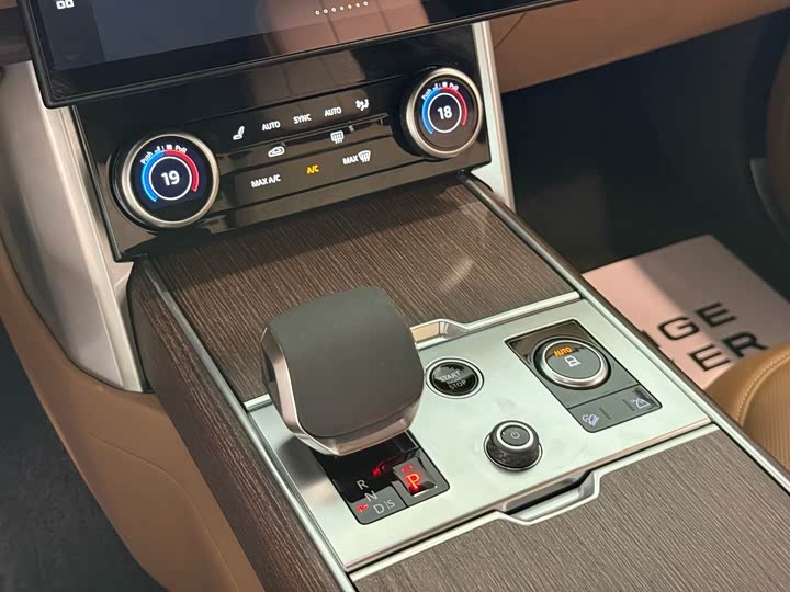 Фото 9 - Land Rover Range Rover