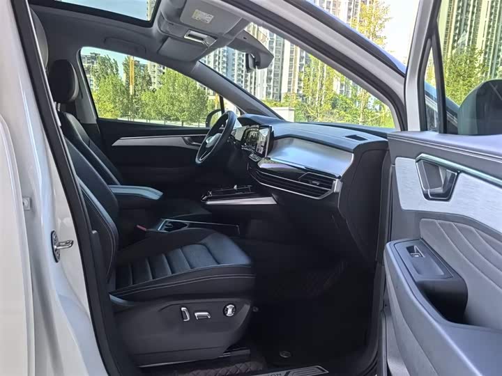 Фото 10 - Volkswagen Talagon