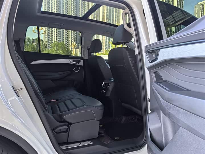 Фото 12 - Volkswagen Talagon