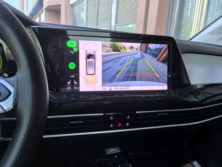 Фото 8 - Volkswagen Talagon