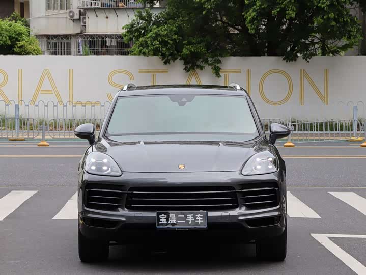 Фото 2 - Porsche Cayenne
