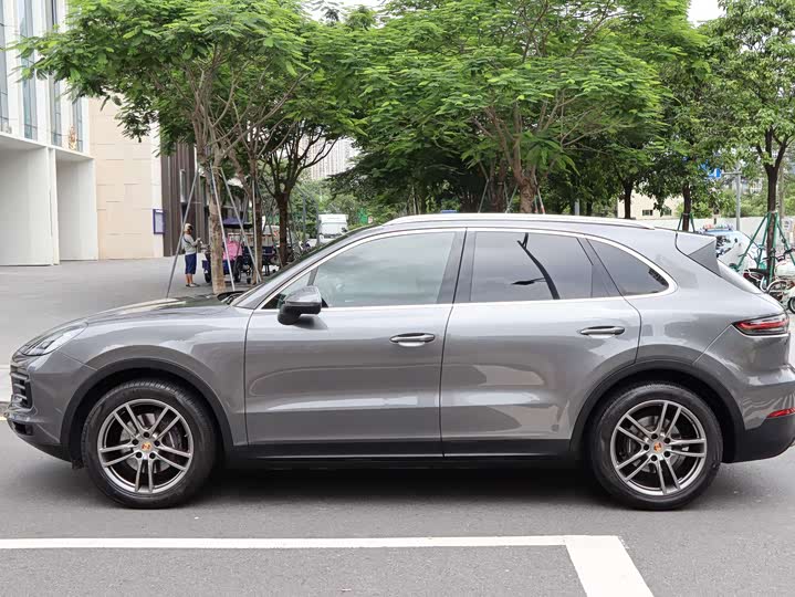 Фото 7 - Porsche Cayenne