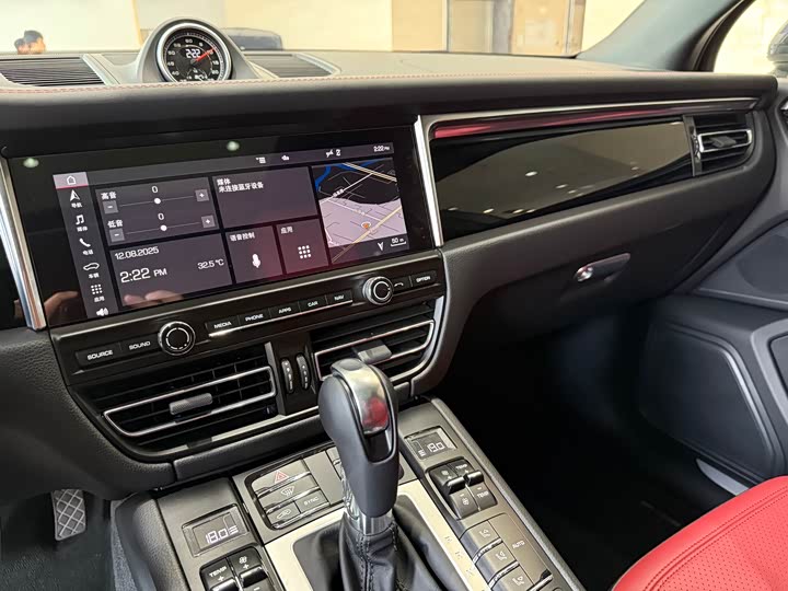 Фото 7 - Porsche Macan