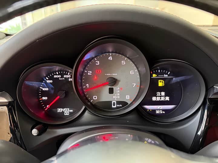 Фото 9 - Porsche Macan