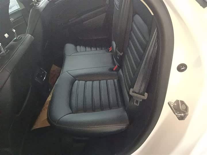 Фото 18 - Ford Mondeo