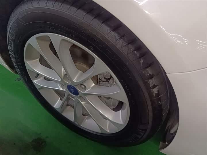 Фото 22 - Ford Mondeo