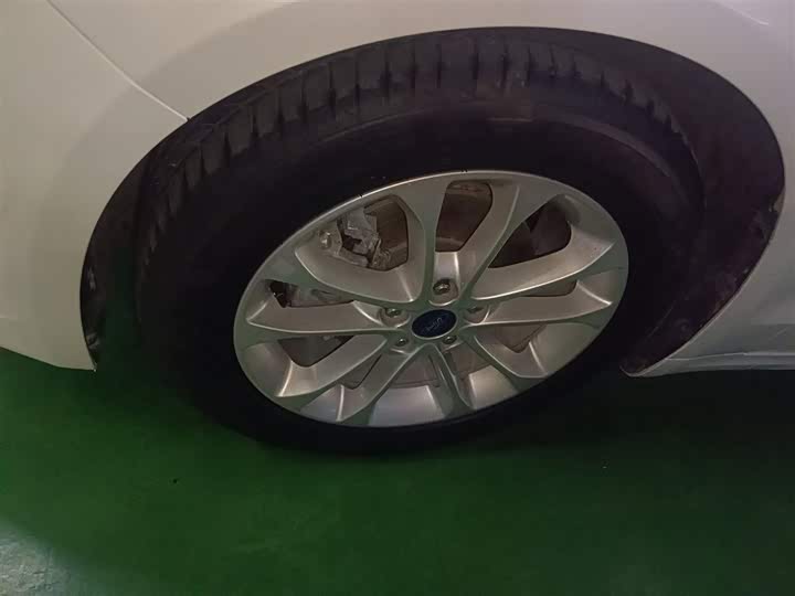 Фото 4 - Ford Mondeo