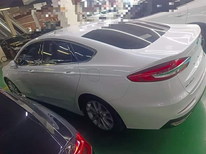 Фото 5 - Ford Mondeo