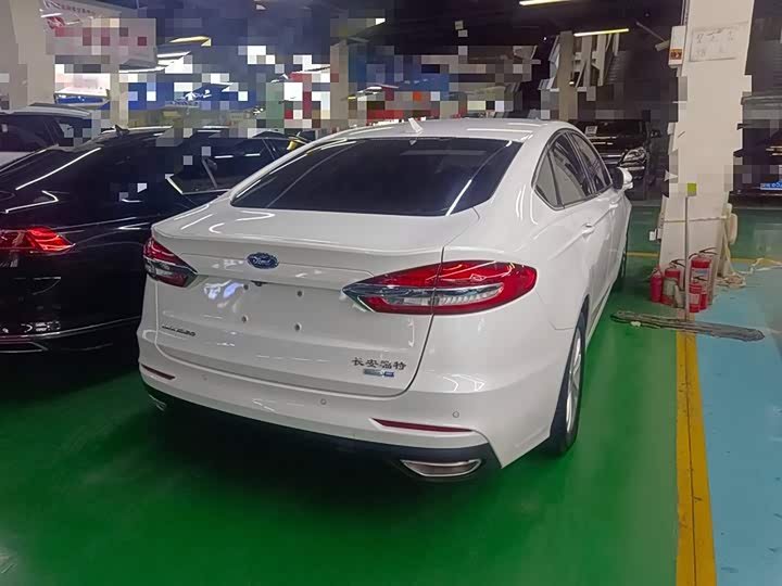 Фото 7 - Ford Mondeo