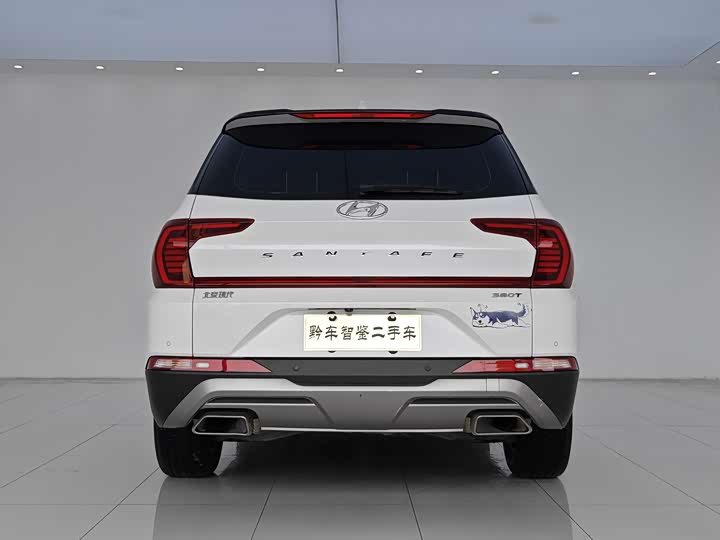 Фото 6 - Hyundai Santa Fe
