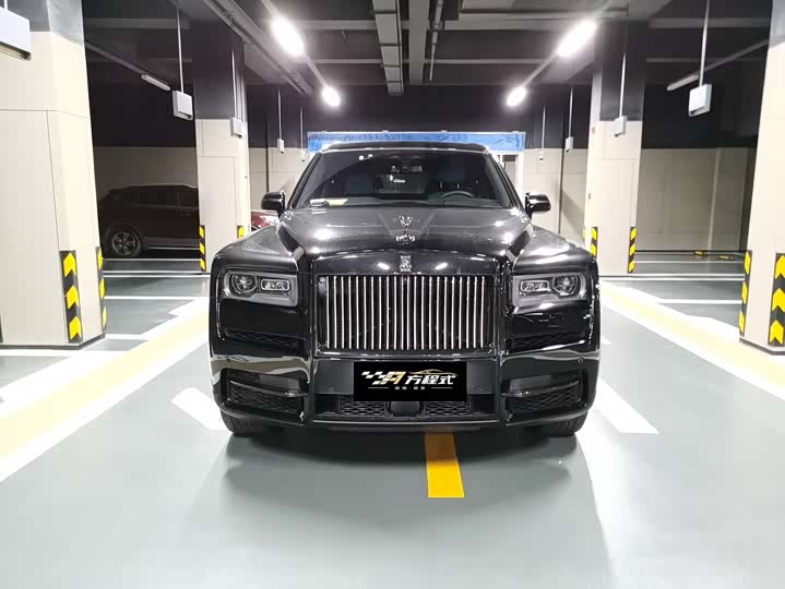 Фото 2 - Rolls-Royce Cullinan