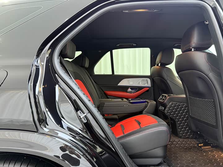 Фото 10 - Mercedes-Benz GLE-Class AMG