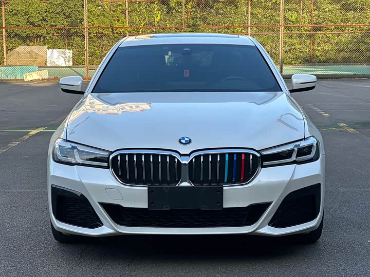 Фото 2 - BMW 5 Series