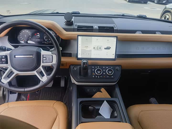 Фото 5 - Land Rover Defender