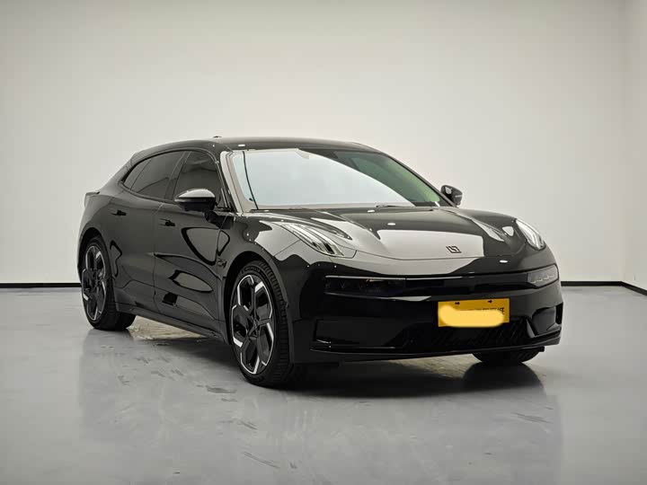 Фото 2 - Zeekr 001