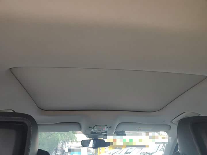 Фото 9 - Audi A6L