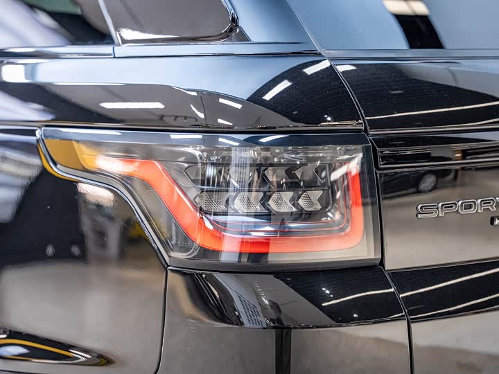 Фото 17 - Land Rover Range Rover Sport