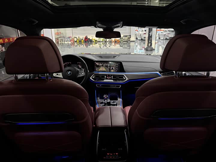 Фото 18 - BMW X5