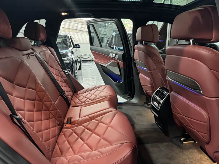 Фото 19 - BMW X5