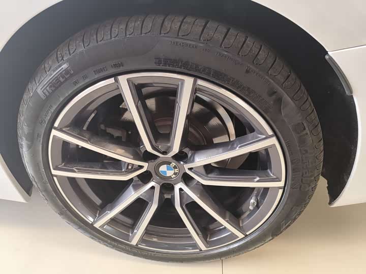 Фото 11 - BMW 3 Series