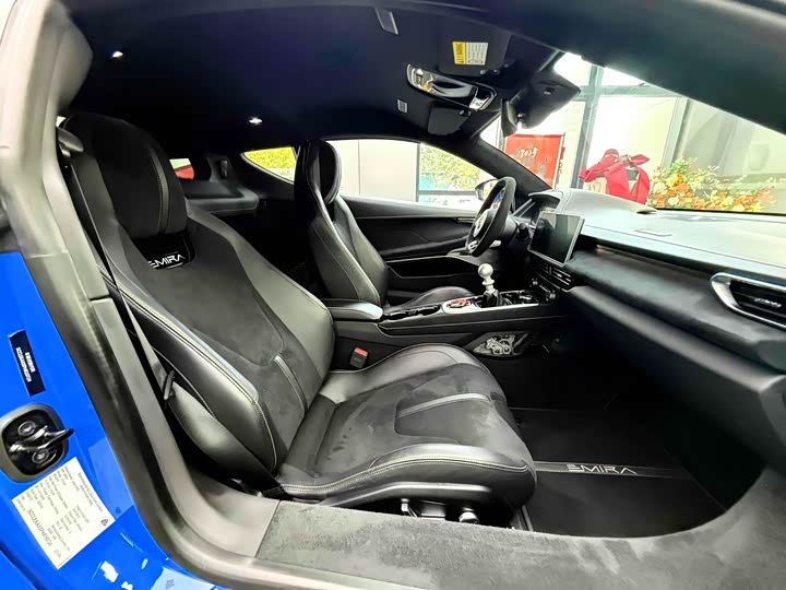 Фото 14 - Lotus Emira