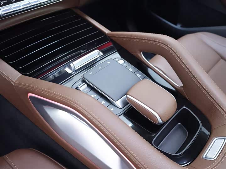 Фото 12 - Mercedes-Benz GLE-Class