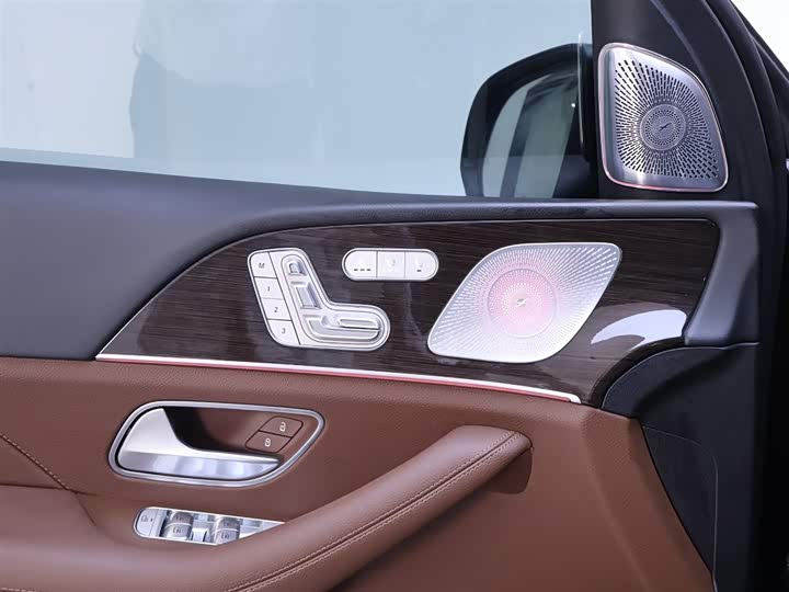 Фото 17 - Mercedes-Benz GLE-Class