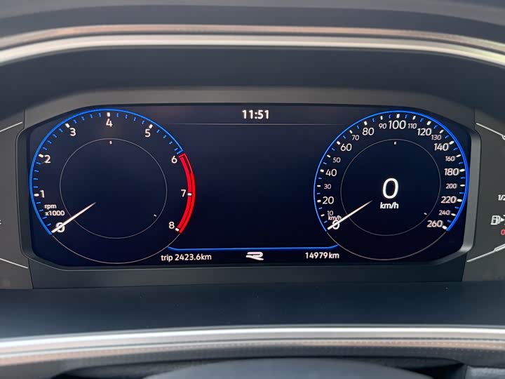 Фото 22 - Volkswagen T-Roc