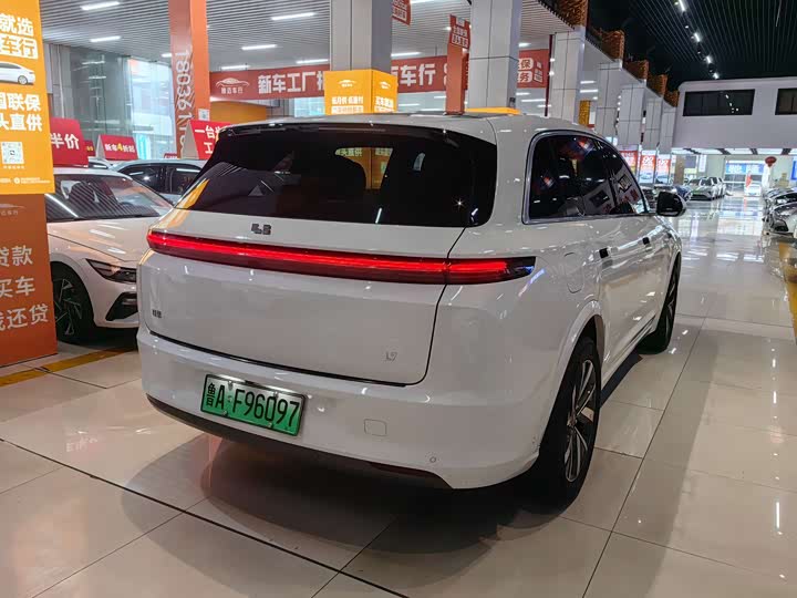 Фото 7 - LiXiang L7