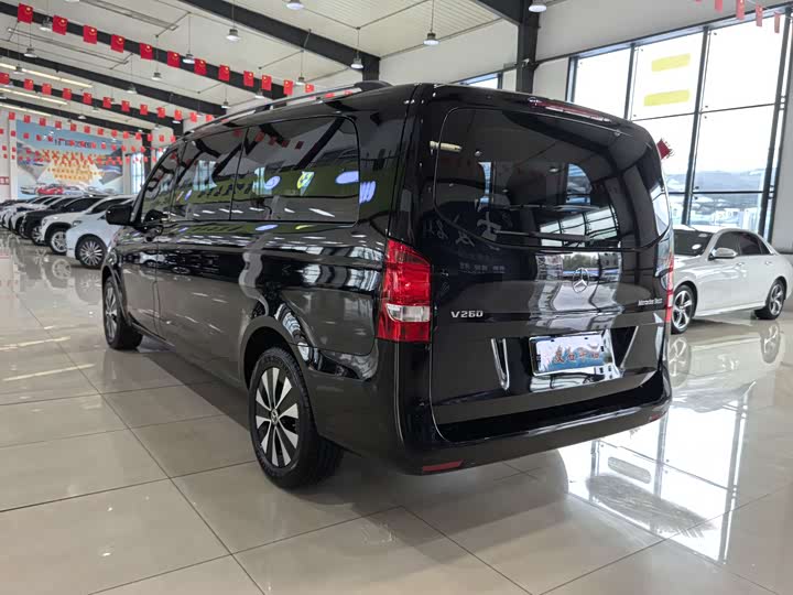 Фото 12 - Mercedes-Benz Vito