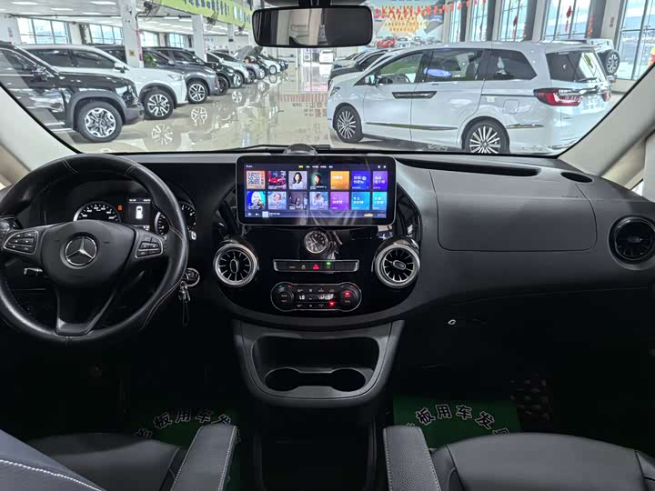 Фото 9 - Mercedes-Benz Vito