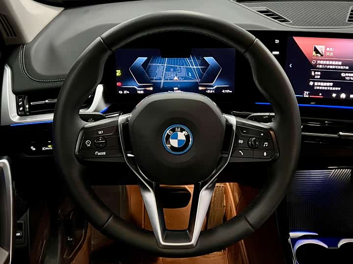 Фото 6 - BMW iX1