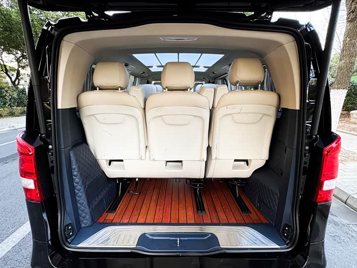 Фото 19 - Mercedes-Benz Vito