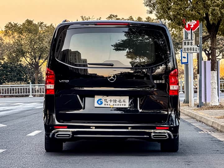 Фото 23 - Mercedes-Benz Vito