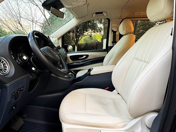 Фото 4 - Mercedes-Benz Vito